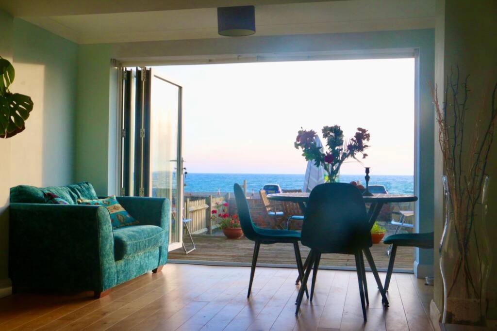 Serenity "Your Calm Seafront Retreat" By Air Premier Seaford Exterior photo