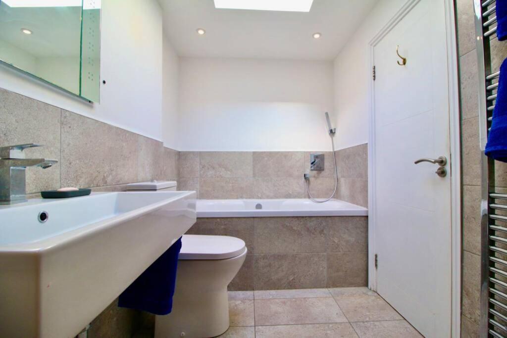 Serenity "Your Calm Seafront Retreat" By Air Premier Seaford Exterior photo